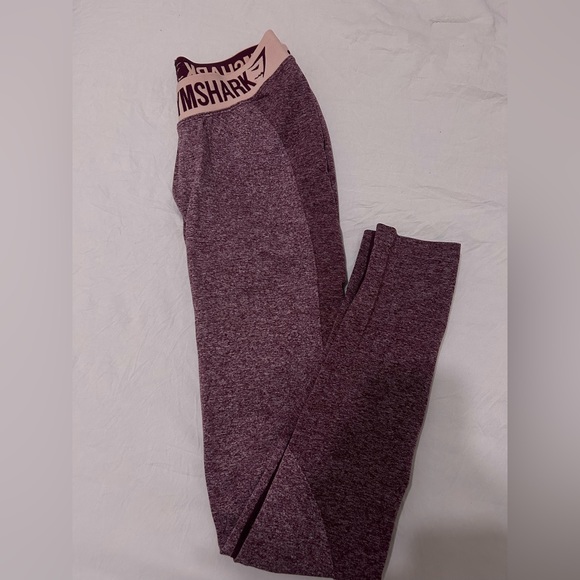 gym shark purple leggings - Picture 3 of 3